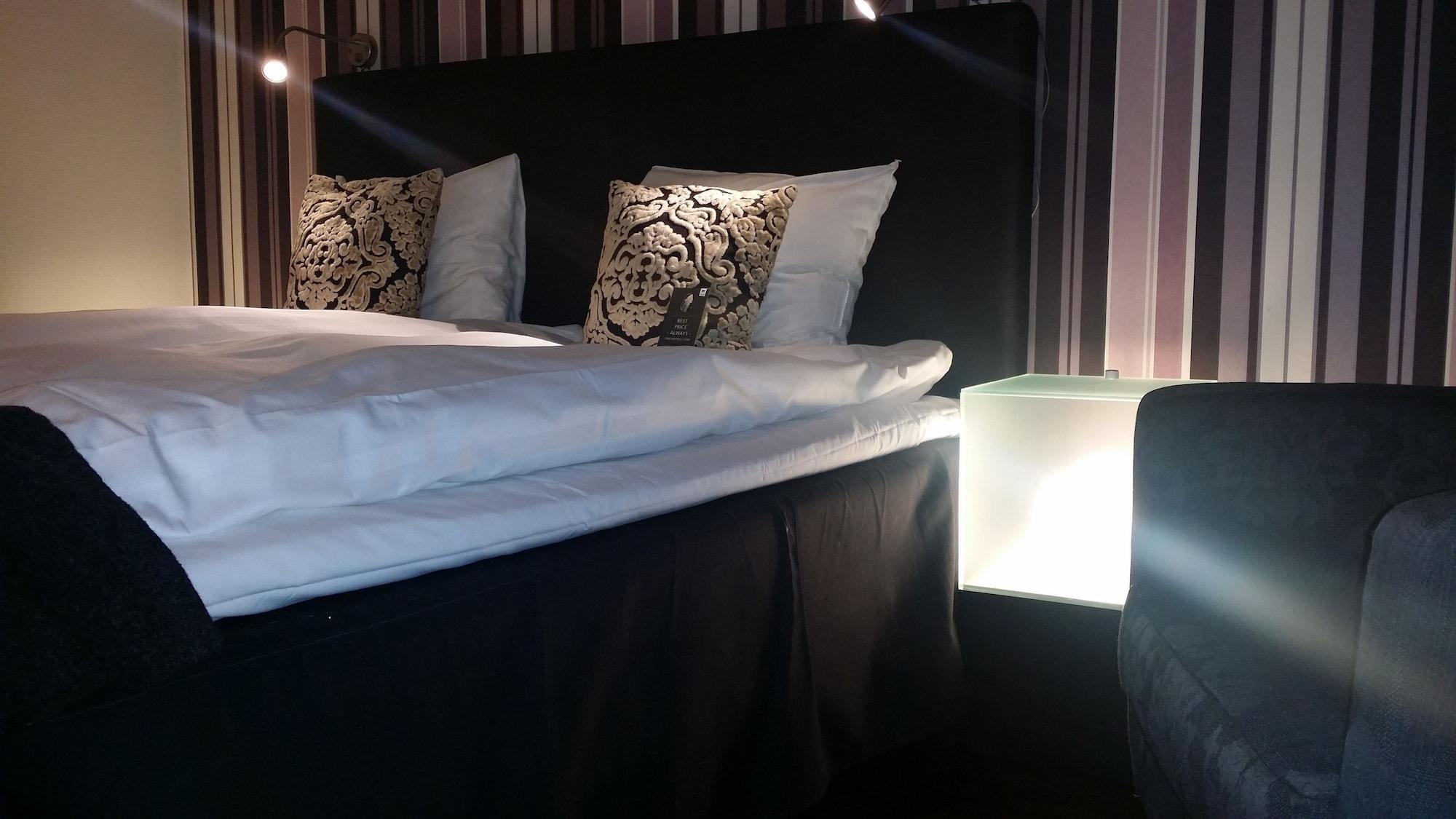 First Hotel Witt Kalmar Esterno foto